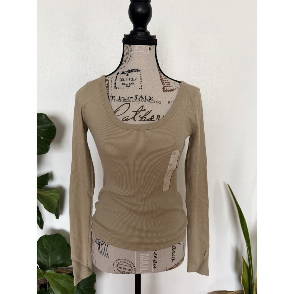 Universal Thread Beige Ribbed Knit Scoop Neck Long Sleeve T-Shirt, XS